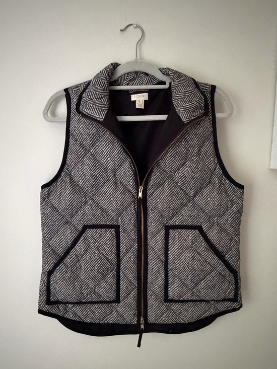 J. Crew Jackets & Blazers - J. Crew Black & White Herringbone Zip Vest